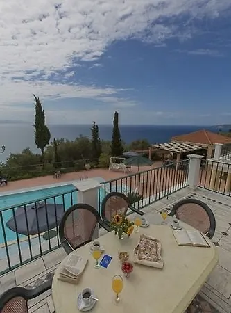 Garbis & Aparthotel 2*