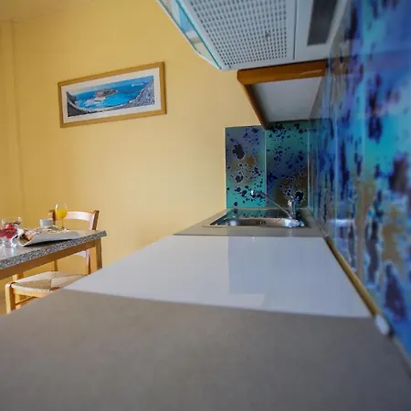 Garbis & لورداهاتا