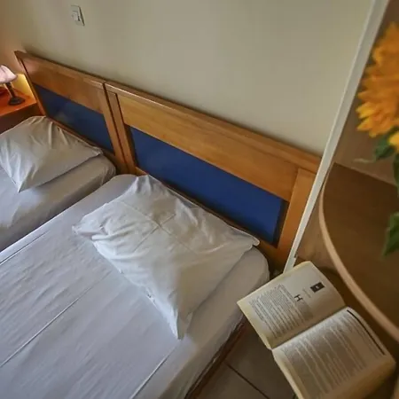 Garbis & Aparthotel Lourdata (Kefalonia)