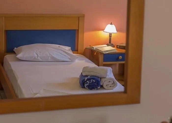 贾碧思别墅公寓