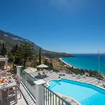 Garbis & Apartahotel Lourdata (Kefalonia)