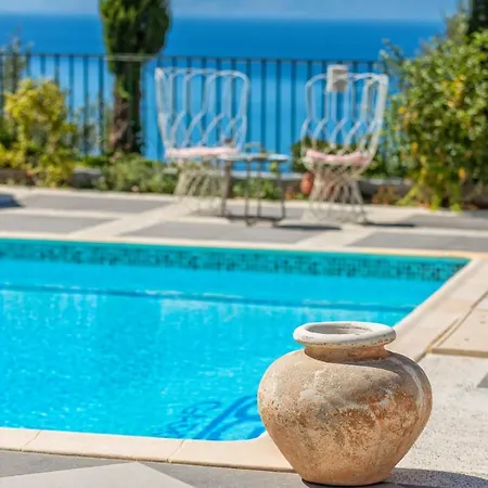 Garbis & Λουρδάτα