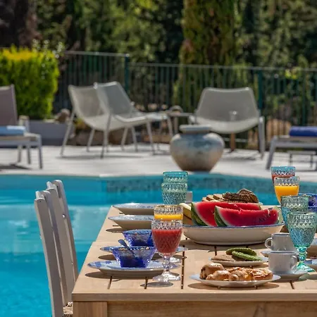 Ξενοδοχείο με διαμερίσματα Garbis &