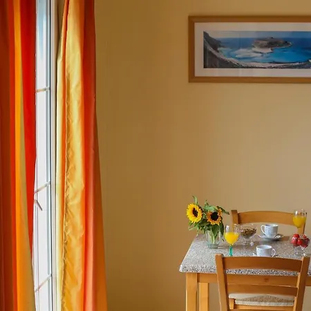 Ξενοδοχείο με διαμερίσματα Garbis &